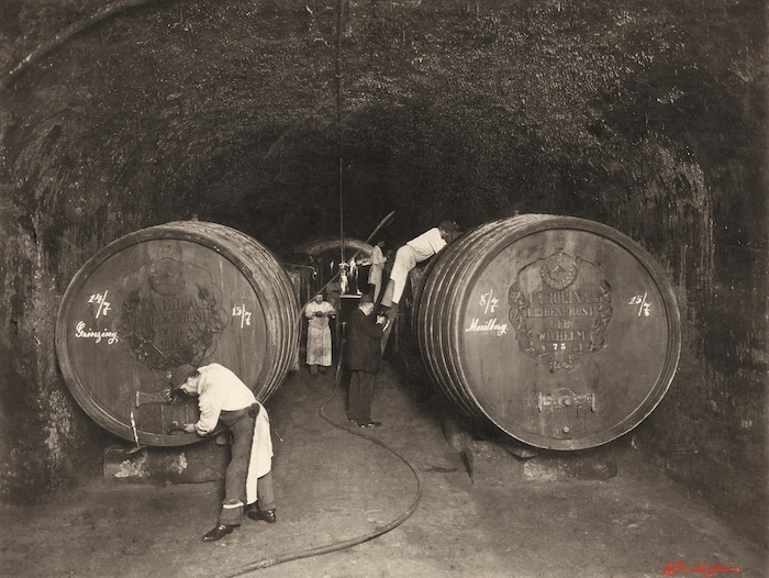 Weinkellerei Leibenfrost, 1912