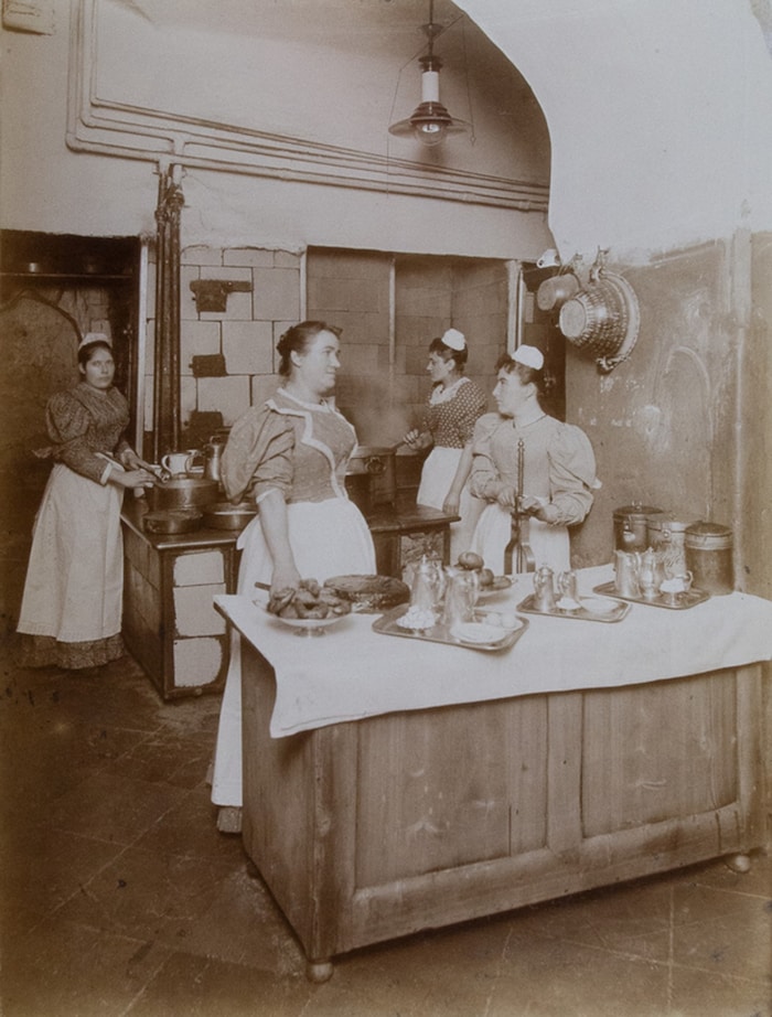 Küche im Hotel Meißl & Schadn, 1895 Auftrag der Belegschaft des Hotels