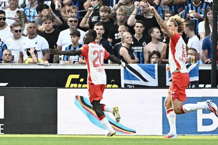 Baidoo (li.) jubelte mit Kjaergaard.