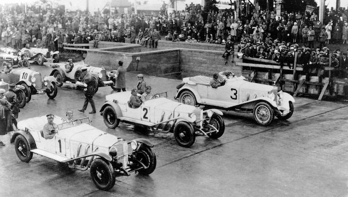 Die „Weißen Elefanten“ von Mercedes beim Eröffnungsrennen des Nürburgrings 1927