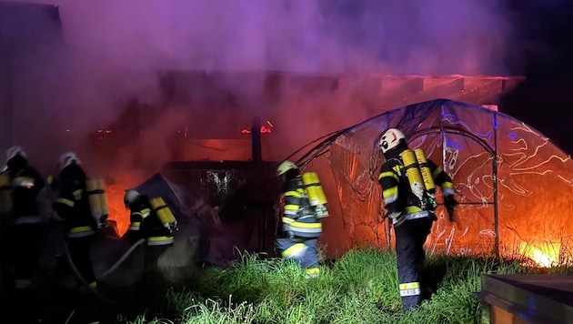 Der Zubau eines Gasthofes in Kärnten brannte am vergangenen Wochenende lichterloh.