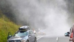 Dichter Rauch auf der B186 Ötztalstraße.