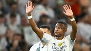 David Alaba bleibt weiterhin bei Real Madrid.