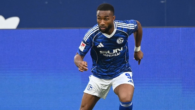 Schalke-Profi Moussa Sylla setzt sich rund um den „Hunde-Skandal“ nun zur Wehr!