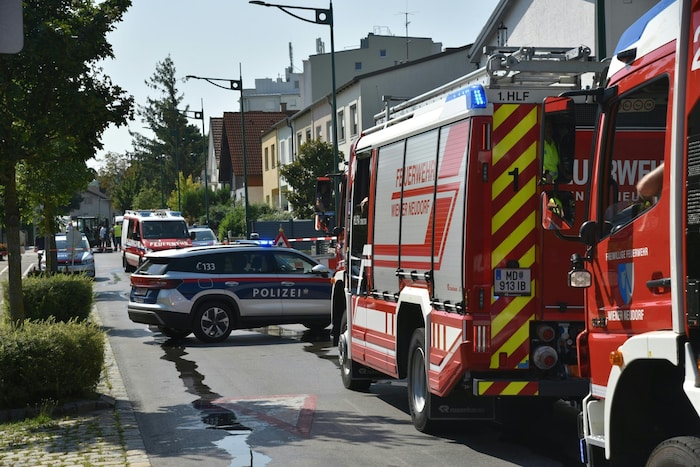 Ein Mitarbeiter kam bei dem Vorfall ums Leben, ein zweiter erlitt schwerste Verletzungen.