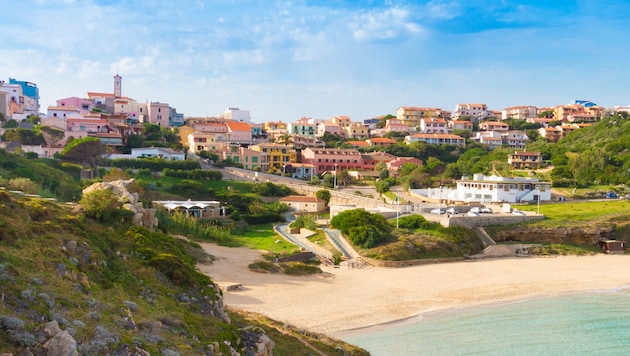 Die Strände von Sardinien sind wunderschön – allerdings sollte man davon Abstand nehmen, sich ...