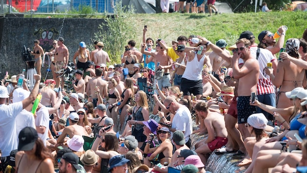 Das Frequency-Festival läuft an – und schon vor dem ersten Act kocht die Stimmung.
