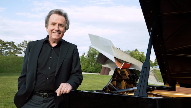 Künstlerischer Leiter, Festivaldoyen und Starpianist Rudolf Buchbinder (78) prägt das Musikfest ...