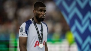 Kevin Danso verpasste mit Tottenham den Supercup-Titel.