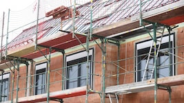 Wer sich im Jahr 2025 ein Wohnhaus bauen (lassen) will, muss um 1,8 Prozent mehr, also im ...