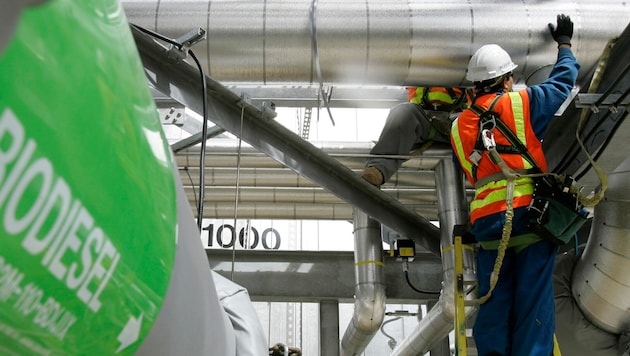Die Gewerkschaften GPA und PRO-GE rufen die Mitarbeiterinnen und Mitarbeiter der chemischen ...