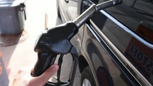 Seit Kriegsausbruch wurde es rasch teurer an den Tankstellen.