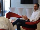 „Krone“-Redakteur Manuel Schwaiger (li.) und Handelssprecher Roman Eberharter beim großen ...