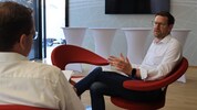 „Krone“-Redakteur Manuel Schwaiger (li.) und Handelssprecher Roman Eberharter beim großen ...