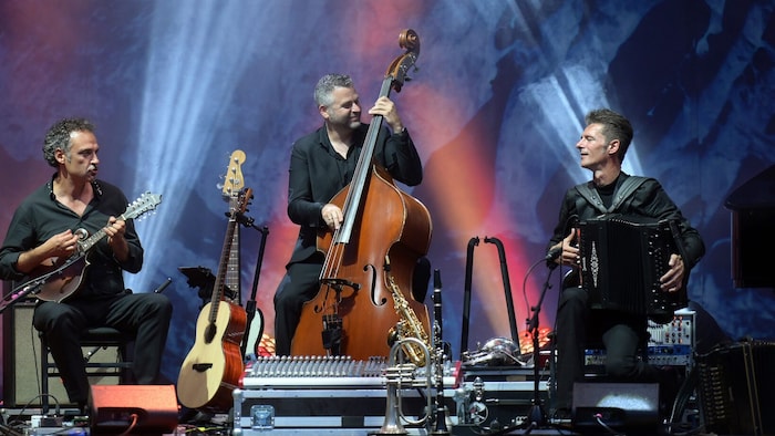 Herbert Pixner (re.) kommt zum zweiten Mal mit seiner Band nach Gmunden