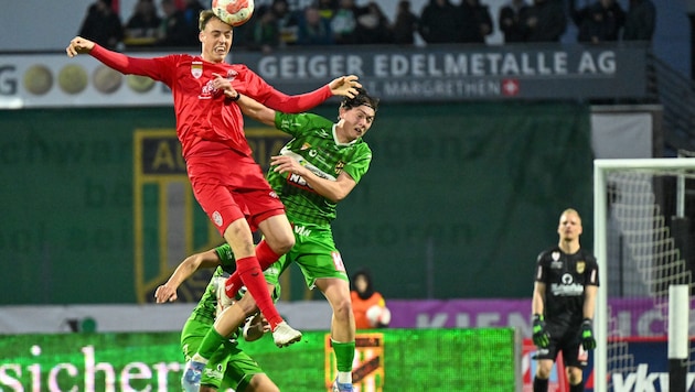 Robin Voisine (Mitte) wird der Austria am Freitag beim KSV voraussichtlich fehlen.