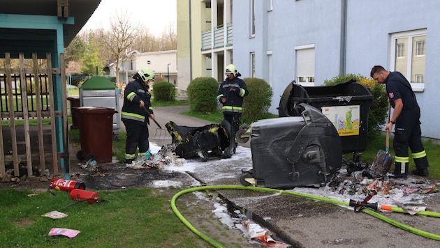 Nachdem eine Mülltonne in der Eibenstraße angezündet worden war, kam die Polizei auf die Spur ...