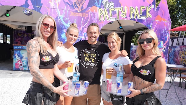 Robert Lintschinger und sein Team sind im Party-Park die Durstlöscher.