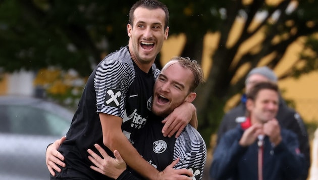 Lorenzo Munaro (li.) ist Siezenheims aktuell bester Torschütze (8 Goals)