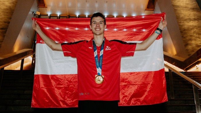 Kickboxer Erik Zimmermann gewann Gold.