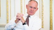 Minister Karner wird mit den Koalitionspartnern über den Asyl- und Migrationspakt diskutieren ...