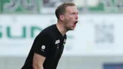Maximilian Senft hat sein Pflichtspiel-Debüt als Karlsruhe-Trainer gefeiert. 