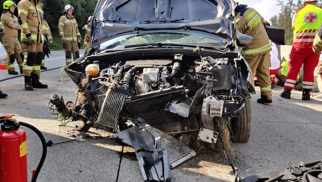 Beim Unfall wurde eine Autoinsassin schwer verletzt.