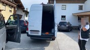 Die Situation, als der Zillertaler den Fahrer (rechts) auf eigene Faust stoppte und dann die ...