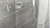 Die Wienerin wurde bei ihrer „Tat“ von einer Überwachungskamera fotografiert. Im Bild unten ...