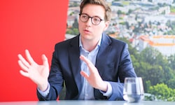 Lukas Keplinger (33, aus Linz) ist neuer Geschäfts- führer des landeseigenen Start-up- ...