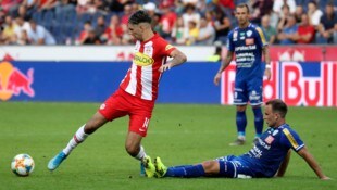 Tobias Kainz (r.) hatte schon viele gute Salzburger wie Szoboszlai als Gegner.