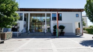 Das Rathaus in Seekirchen – in der Gemeinde soll es zu dem Vorfall gekommen sein. 