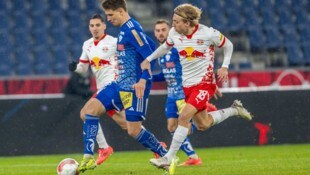 Bidstrup (re.) und Co. bezwangen Hartberg (Hoffmann) im letzten Duell mit 4:0.