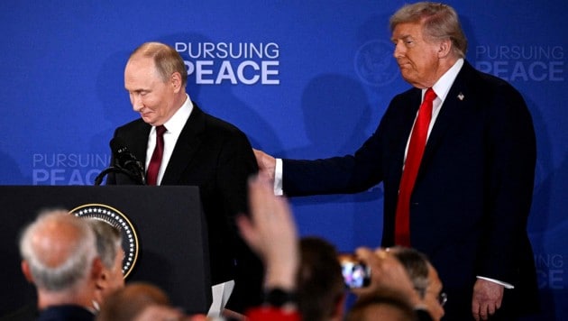 Ein Schulterklopfer zum Abschied – Trump und Putin beantworteten nach ihrem Gespräch keinerlei ...