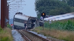 Das Unglück ereignete sich den Angaben zufolge in der Nähe des Orts Bjerndrup, rund 15 Kilometer ...