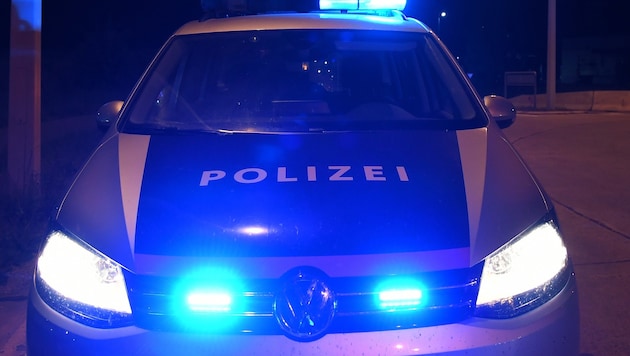 Die Polizei suchte in Wolfsberg nach einem Autolenker und dessen Beifahrer. Symbolbild