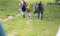 Wir geben ihnen die besten Tipps, um trotz Hitze und Unwettergefahr sicher in den Bergen ...