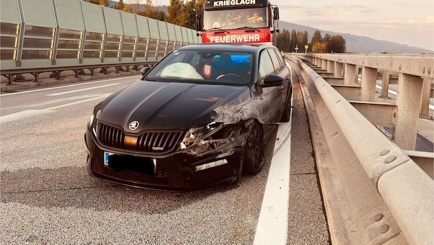Der Skoda des Mannes wurde beim Unfall schwer beschädigt.