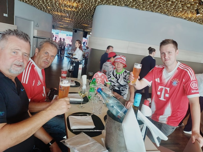 Othmar Reitmayr, Thomas Jansenberger, Andre-Max Wimmer und Christoph Jansenberger von den ...