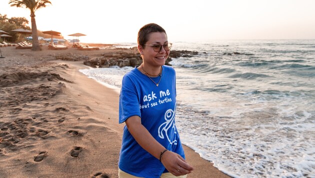 Stefanie ist für die Organisation Archelon unermüdlich auf den Stränden Kretas unterwegs.