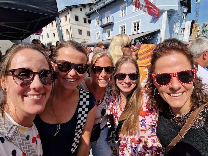 Birgit und ihre bayerischen Freundinnen erlebten schon das Konzert in München, schwören aber auf ...