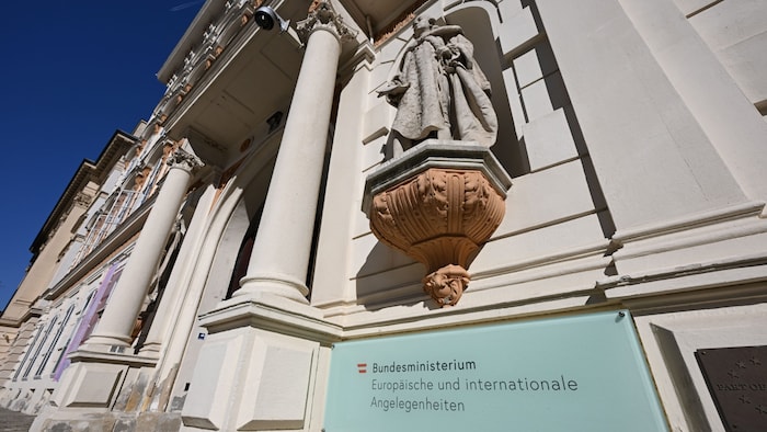 Am 13. August gibt es zuletzt einen Hacker-Alarm im Außenministerium.