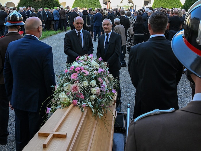 Ex-Innenminister Wolfgang Sobotka und Ex-ÖFB-Teamchef Marcel Koller (re.) im Stift St. Florian ...