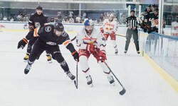 Nienhuis (re.) und die Bulls unterlagen Kosice. 