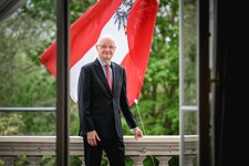 Michael Zimmermann ist seit fünf Jahren als Botschafter in London – noch bis August.