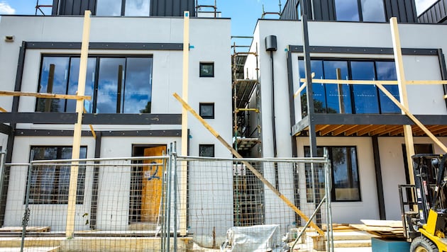 Der Wohnungsbau in Österreich kommt nicht vom Fleck. Um den Bedarf zu decken, müssten jährlich ...