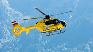 Der Verunglückte wurde mit dem Rettungshubschrauber C8 ins Landeskrankenhaus Feldkirch gebracht.