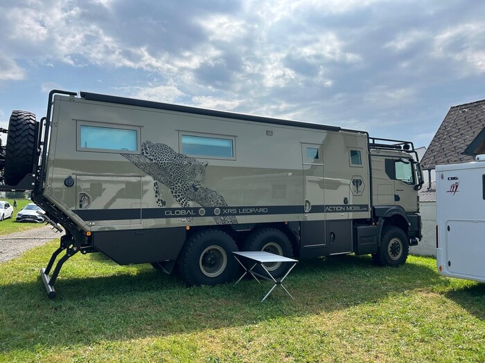 Das Zwei-Millionen-Gefährt war am Campingplatz der Hingucker.