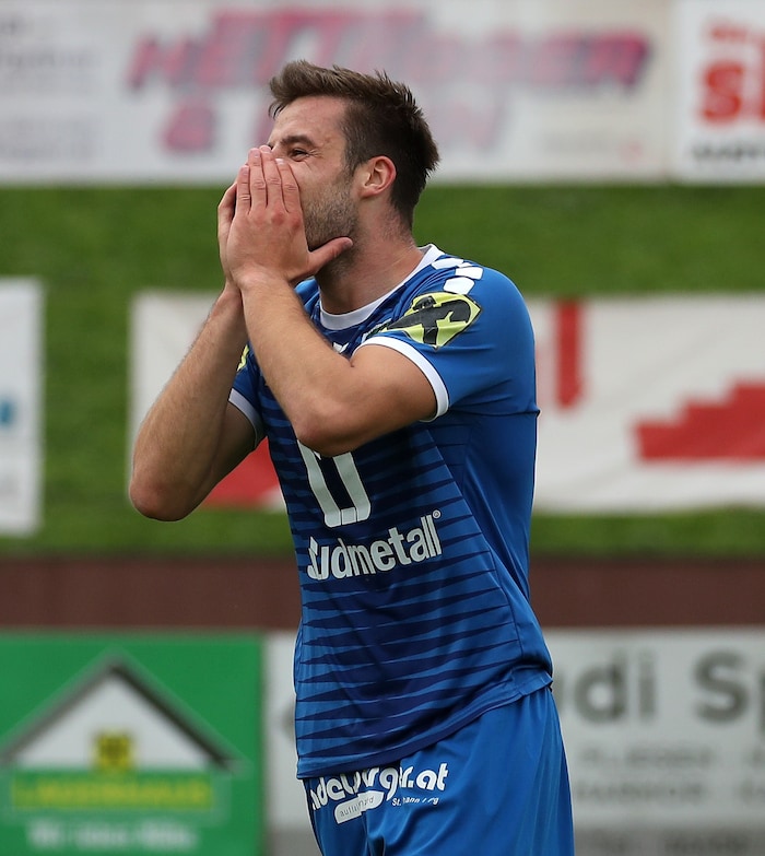 Blieb im Rasen hängen: Ellmer.