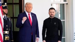 Donald Trump mit Wolodymyr Selenskyj bei einem Treffen im Februar im Weißen Haus in Washington